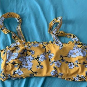 Cupshe Yellow and white Floral Bikini Top